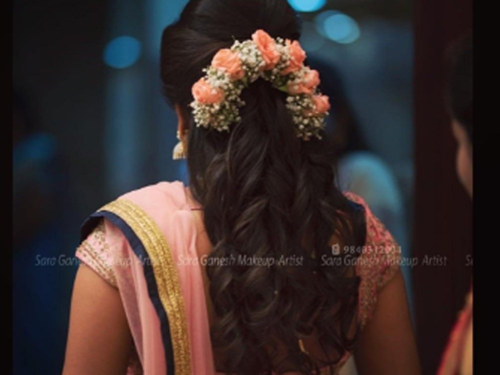 Gajra, matching hair flowers