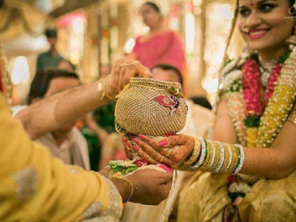 vizagpellipoolajada - Reception in South Indian Weddings