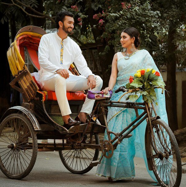 Vintage Wheels: South Indian Pre-Wedding Shoot