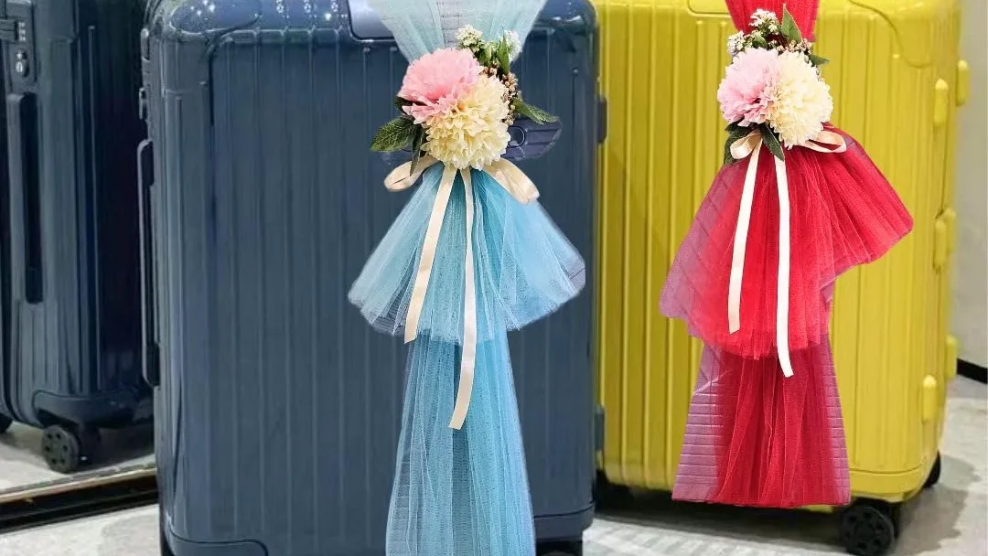 Wedding Gift Packing Idea - Suitcase or Travel Bag Gift Wrapping