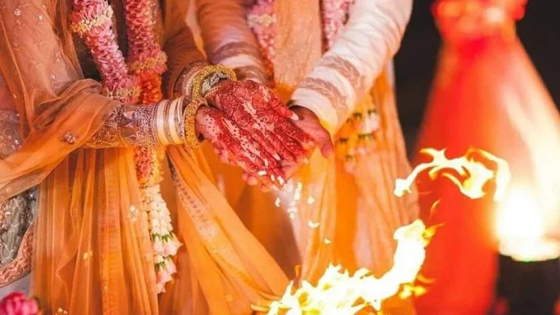 Hindu Wedding Ritual - Vivaah Homa & Agni Pradakshina