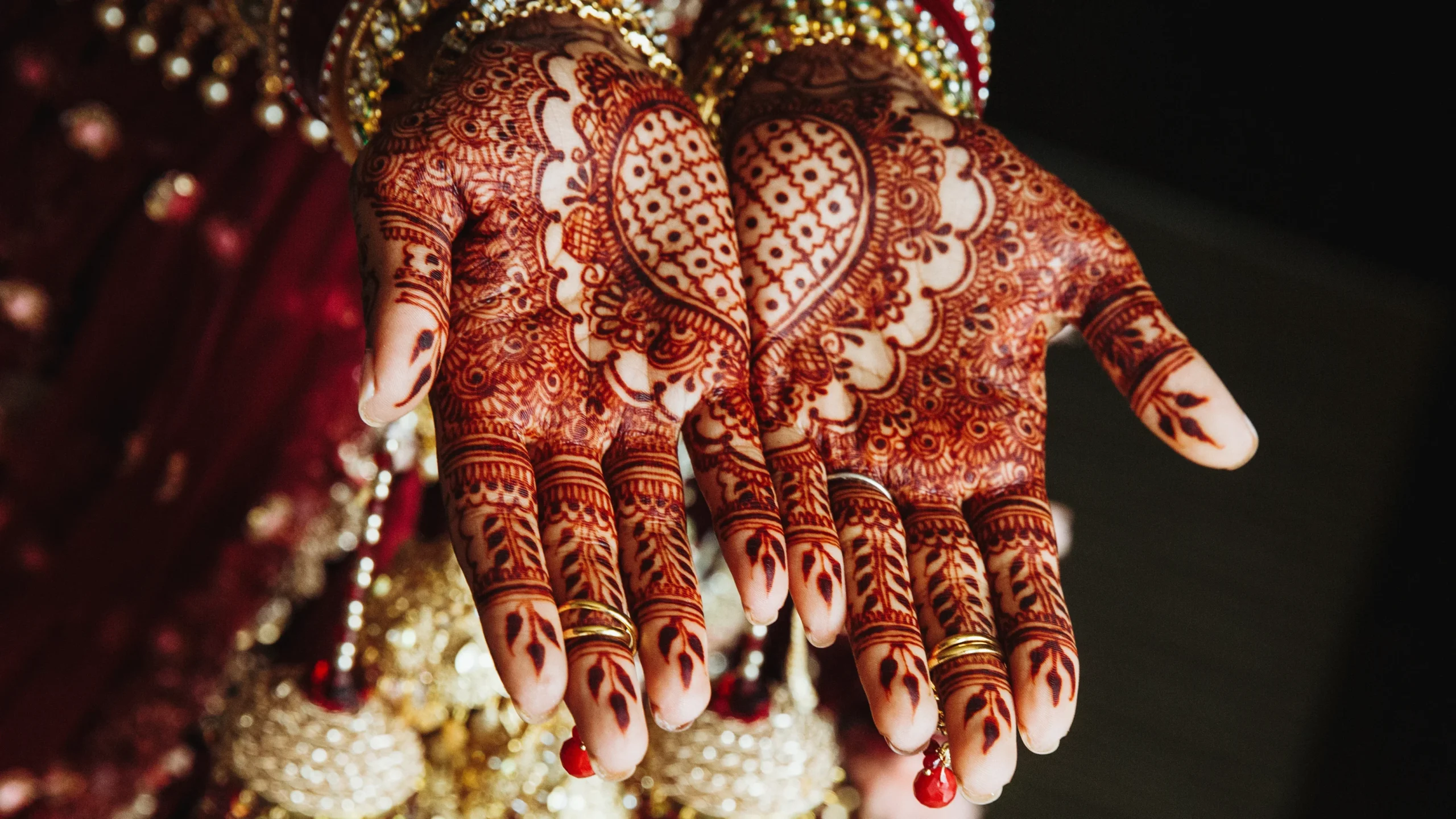 Hindu Wedding Ritual - Mehndi Ceremony